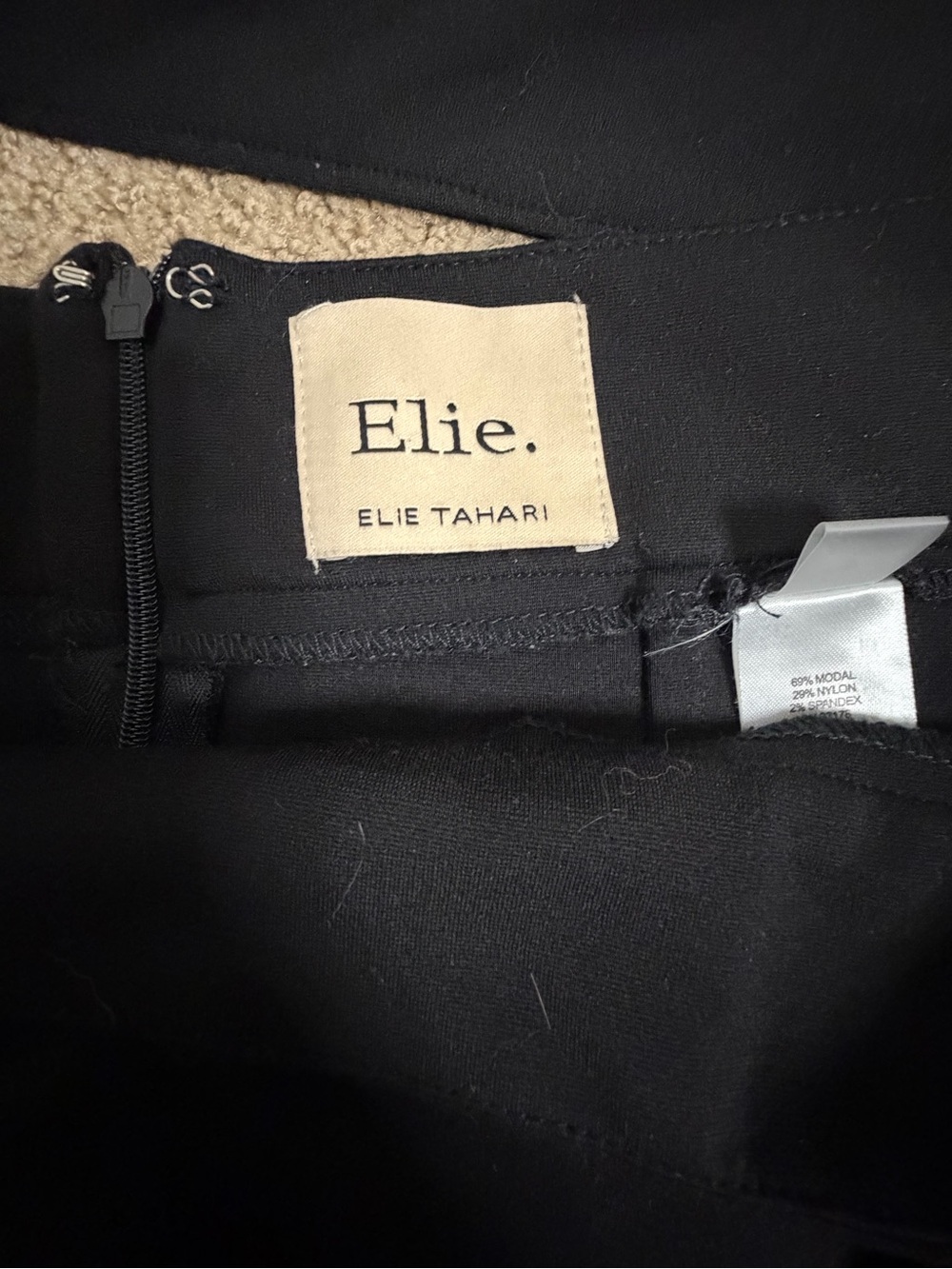 Elie Tahari Women’s Black Pencil Skirt with Snap Decorative Belt